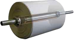 Double E DF-1000 core chuck system slides easily out of cores and into rolls for quick roll changes.